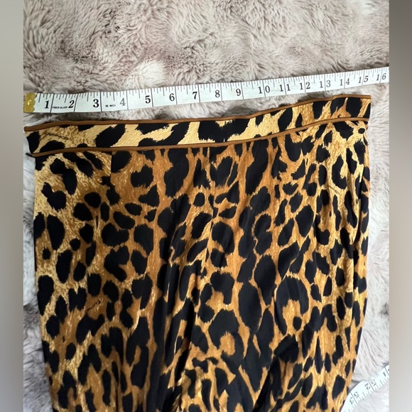 Rare Vintage Leonard Paris Leopard Print Silk wide Leg Pants, 42/6US - Picture 12 of 13